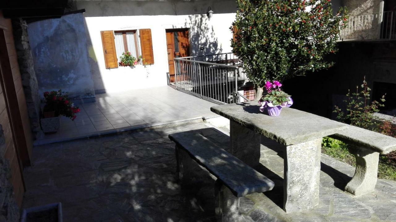 Il Borgo Di Monica Villa Domodossola Dış mekan fotoğraf